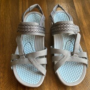 Baretraps Women's Sandals Size 11 Gray Adjustable Strap